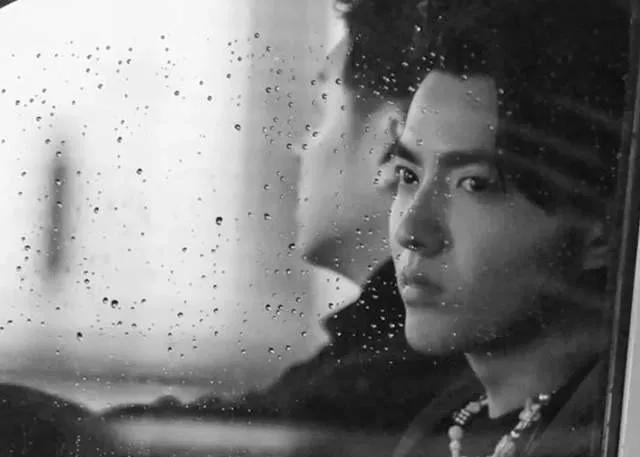 都美竹点赞吴亦凡被批捕,律师解读案情:证据充分极大可能已认罪