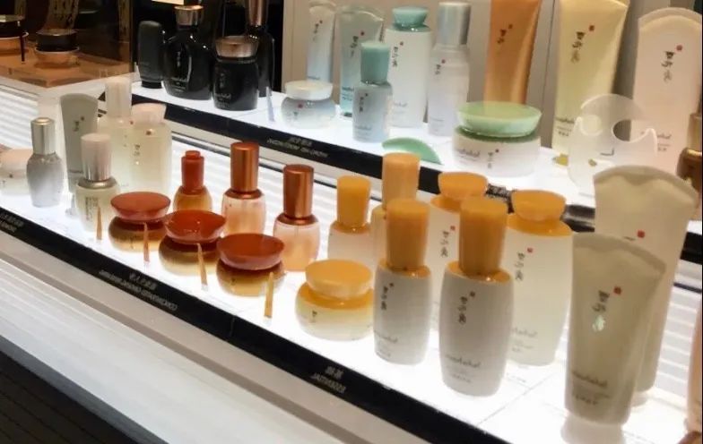 祛黄提亮水乳千元以内,水乳套装推荐30岁以上