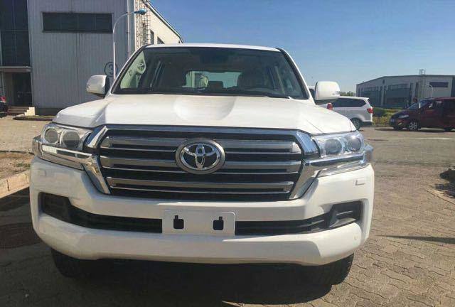 兰德酷路泽4000介绍一下,丰田兰德酷路泽4000和4600的区别