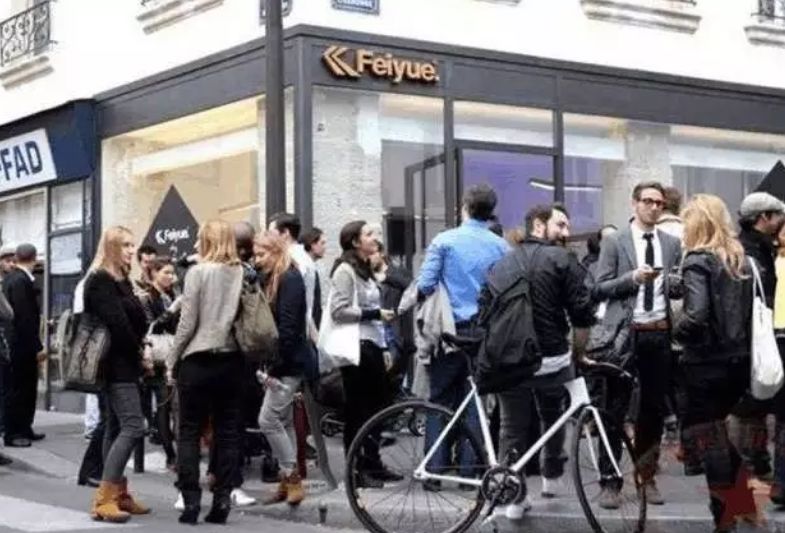 中国地摊现状如何,中国地摊鞋成了国际大牌