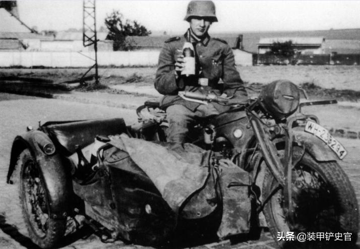 看看二战时德国的战地美团外卖，送餐员装备各型豪华摩托