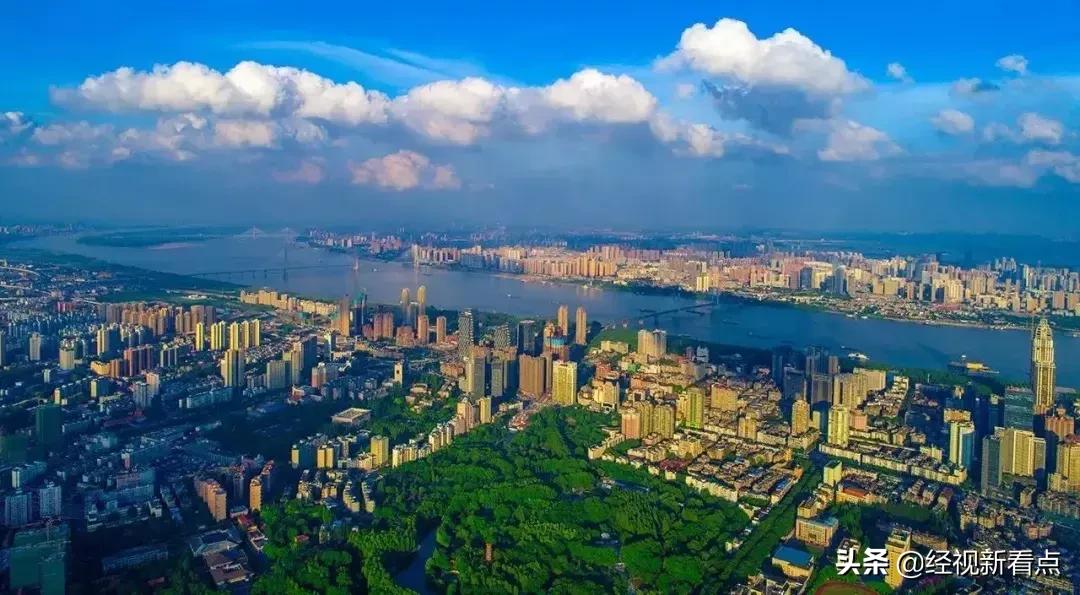 武汉最美环形公路,武汉最美大道之一高新大道