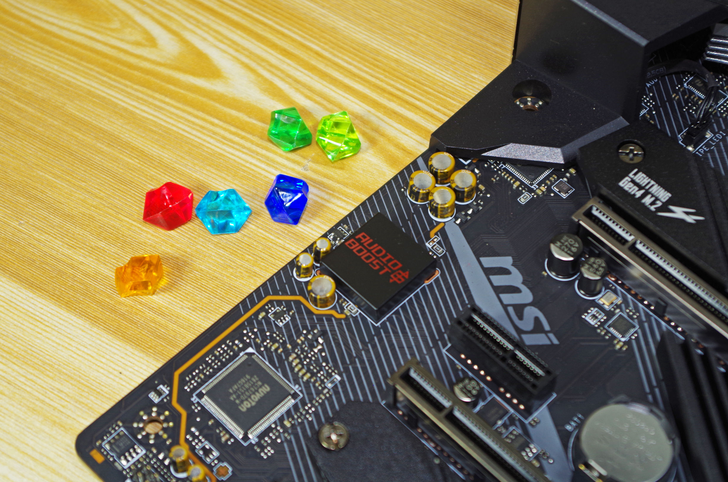 pcie插固态会占用显卡的通道么,pcie延长线对显卡性能测试