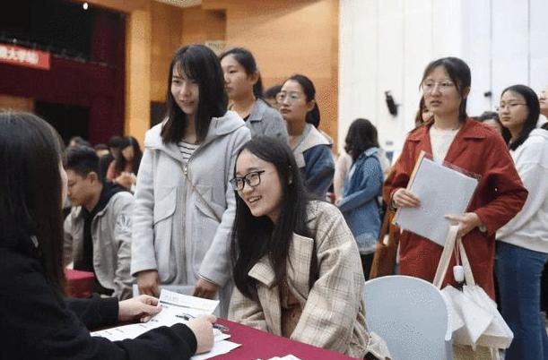 文科生比较有毕业前景的专业,毕业比较吃香的文科大专专业