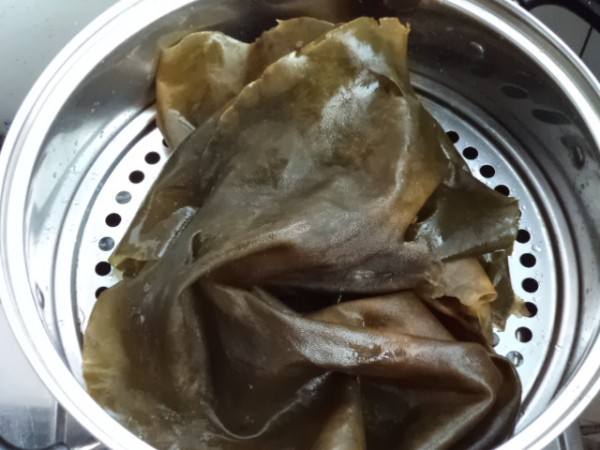 干海带一直泡水里会坏吗,吃不了的海带可以用清水浸泡着吗