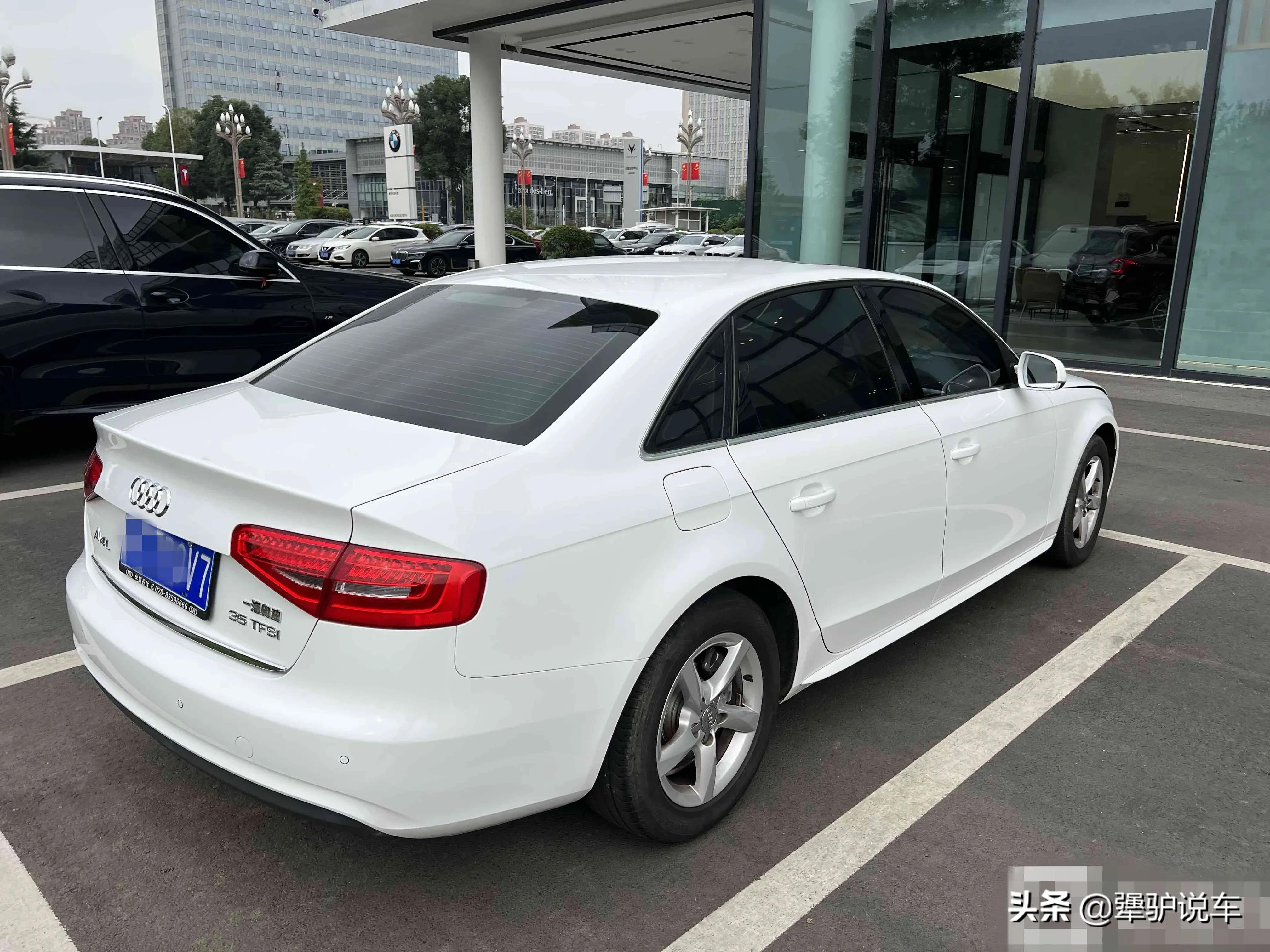 2015年奥迪a4l二手价格,2015年奥迪a4l是第几代