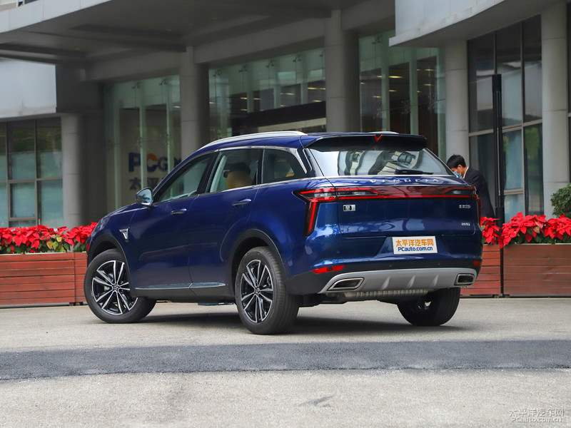 奥迪新a4l2023款,奥迪a3和小鹏p7哪个好