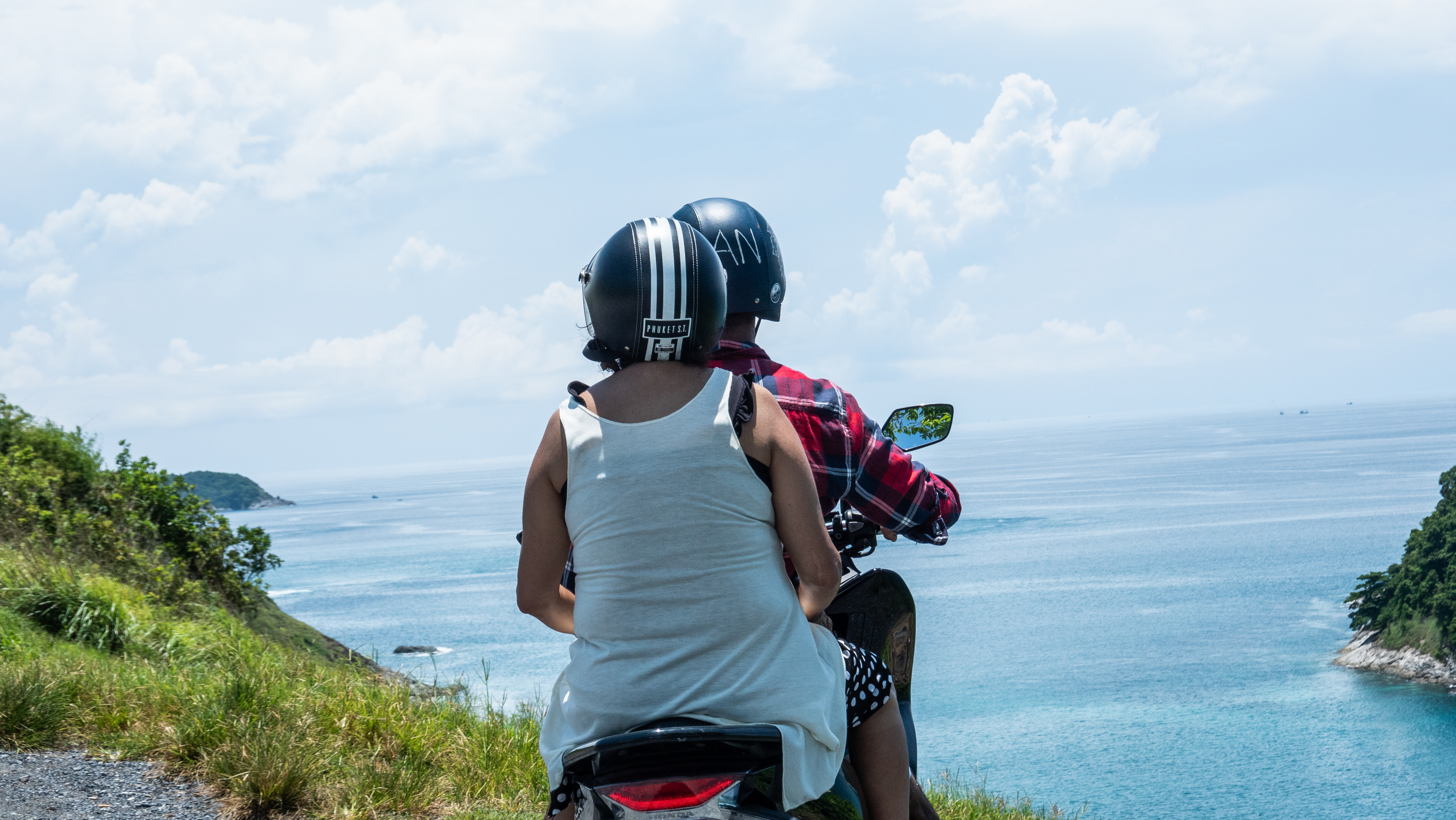 普吉岛摩托车自由行,去普吉岛租车还是租摩托
