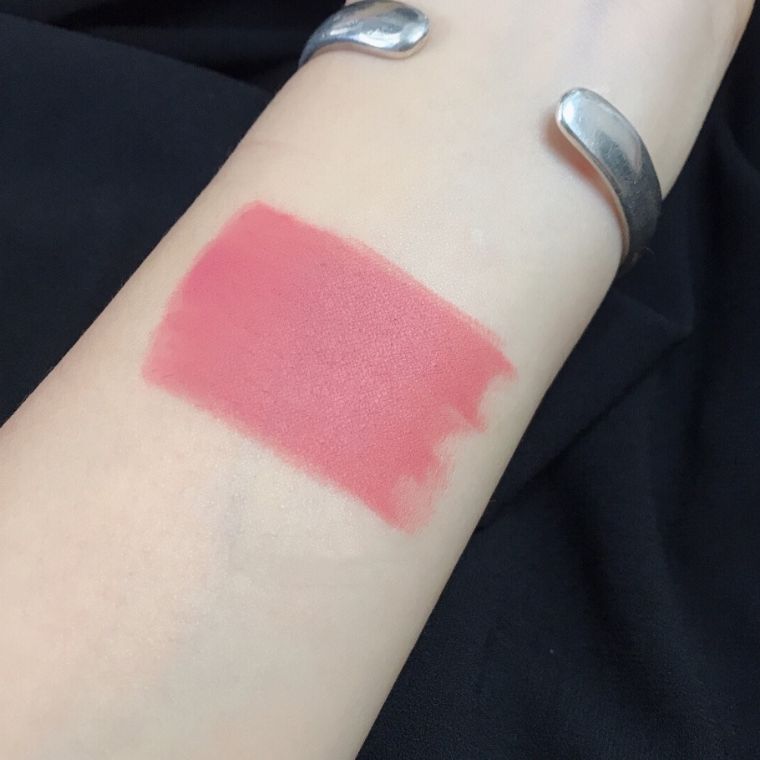 李佳琦推荐，大牌口红最值得购买的豆沙色！你有没有？