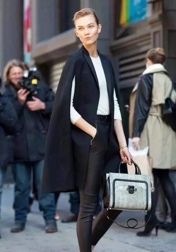 肩宽女生怎么穿大衣显壮,肩宽女士如何穿出高级感