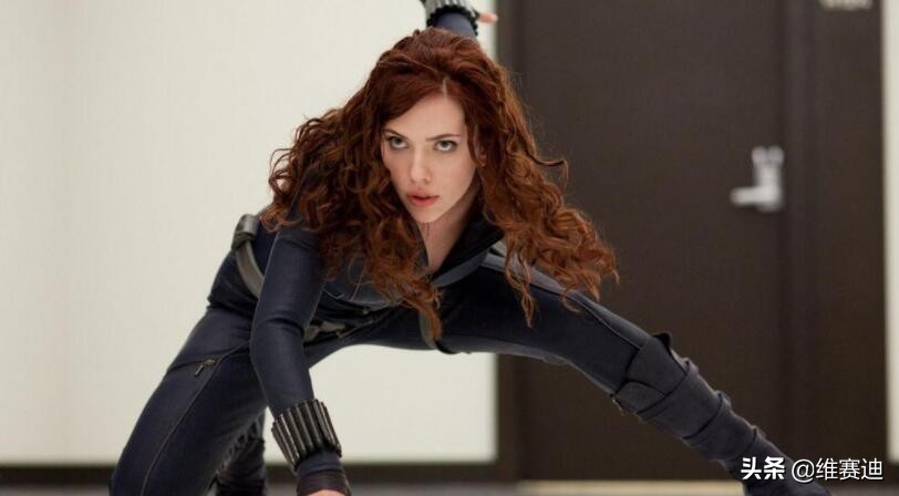 艾米莉:因口吃跟演戏结缘,屡次错过漫威角色,却依然扛起一片天