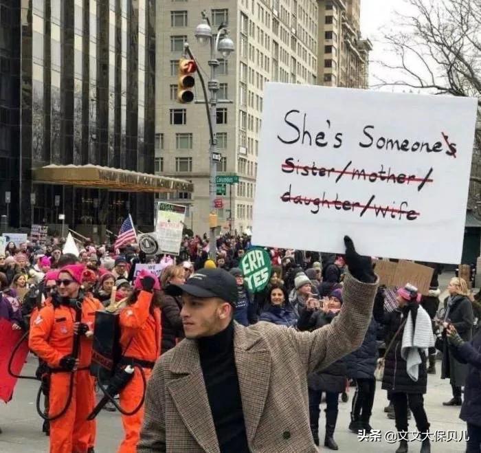 “重男轻女”的原生家庭，让我们到底失去了多少房四井？