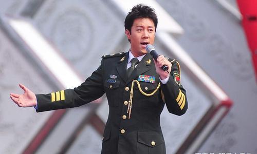 不服不行！这六个歌星中的“啃老族”，“一首歌”唱一辈子