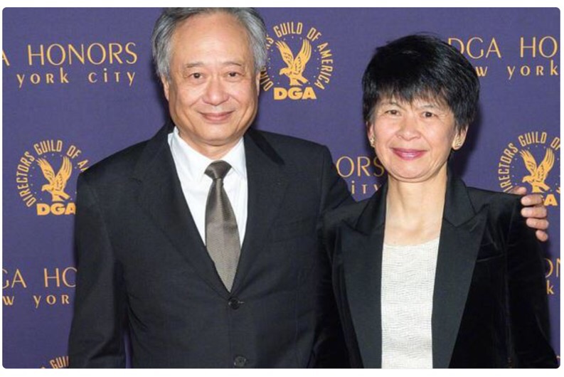 当伴侣处于低谷时我们该怎么做,面对伴侣如何做到情绪稳定