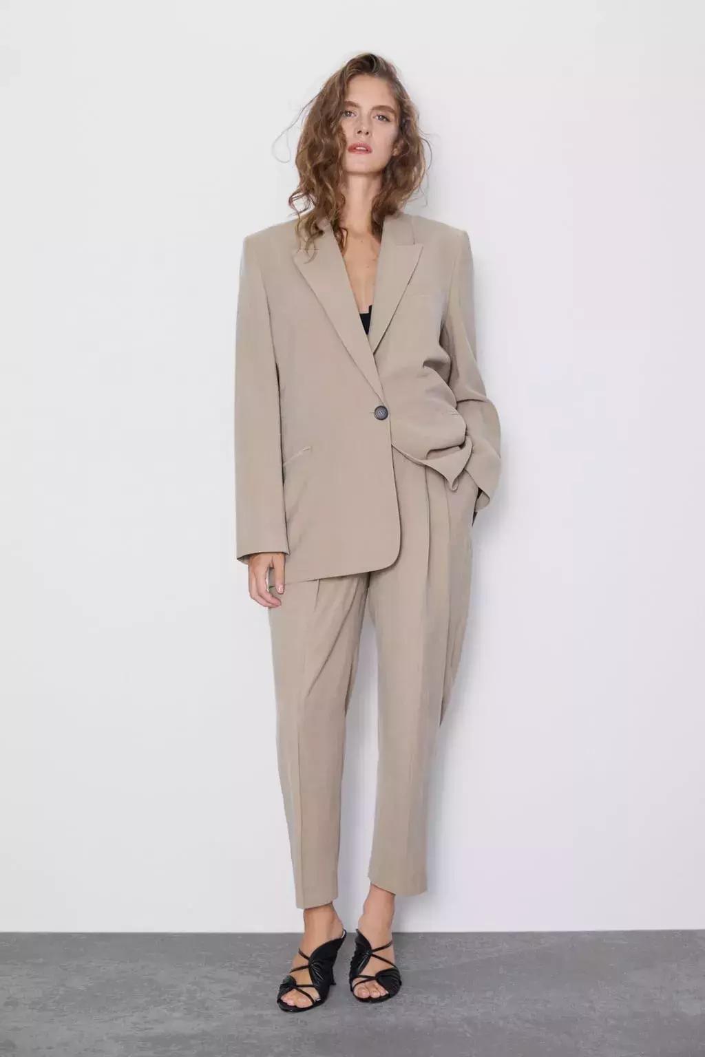 zara系列产品线,zara和hm主打女装