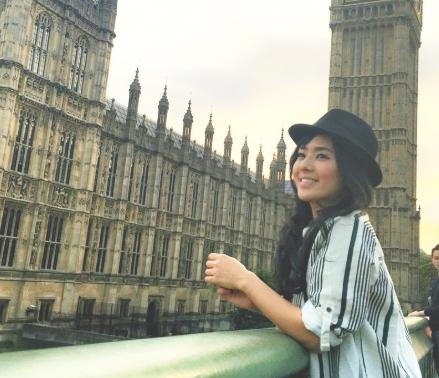 苍井空用中文发微博，网友却只关注她的身体，是谁不肯放过她？