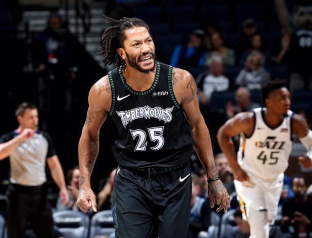 老兵不死|从交易添头到活塞“核心”,罗斯是怎样浴火重生的?