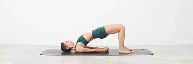 久坐腰背不舒服瑜伽缓解姿势教程,久坐腰肌劳损食疗