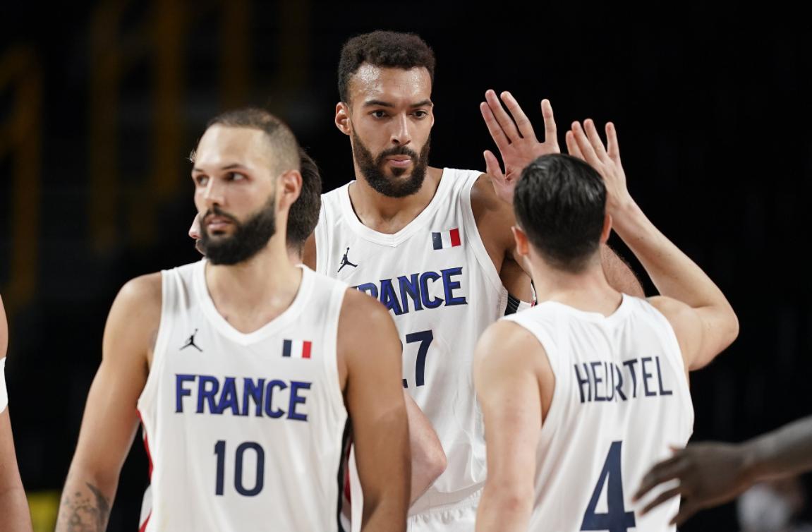 法国队4-1击败澳大利亚全场回顾,20分大胜欧洲劲旅