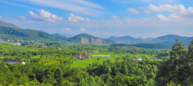 探秘太极洞,天然洞穴游览太极洞