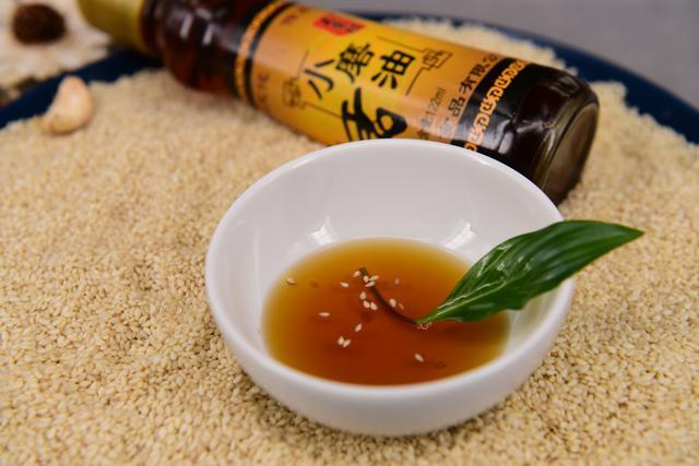 芝麻酱味道苦怎么回事,芝麻酱发苦是有黄曲霉素吗