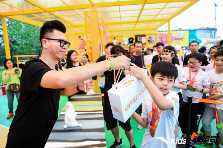 安踏儿童好做吗,安踏童装定位