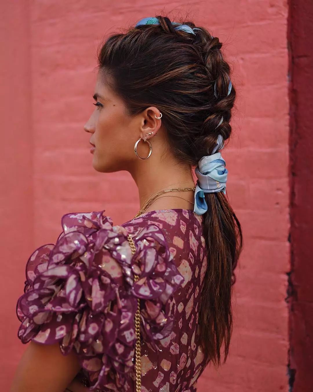 教你夏季的美丽发型,教你一款简单的美发造型