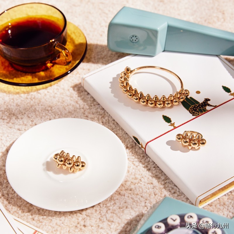 卡地亚戒指手镯一套,卡地亚黑色宝石戒指经典款