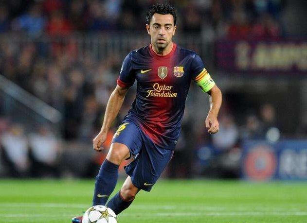 没有赛事的日子翻翻相册,哈维接近生涯第四冠