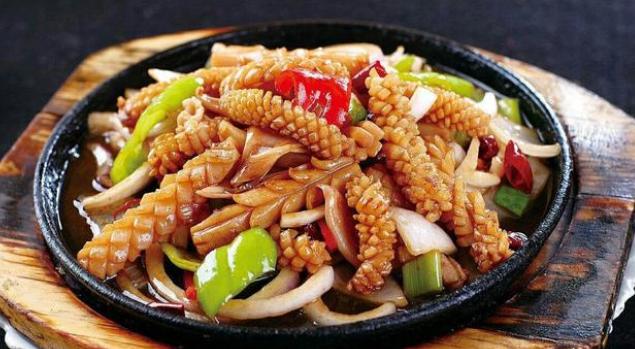 鱿鱼怎样切好看又好吃,卷卷的鱿鱼