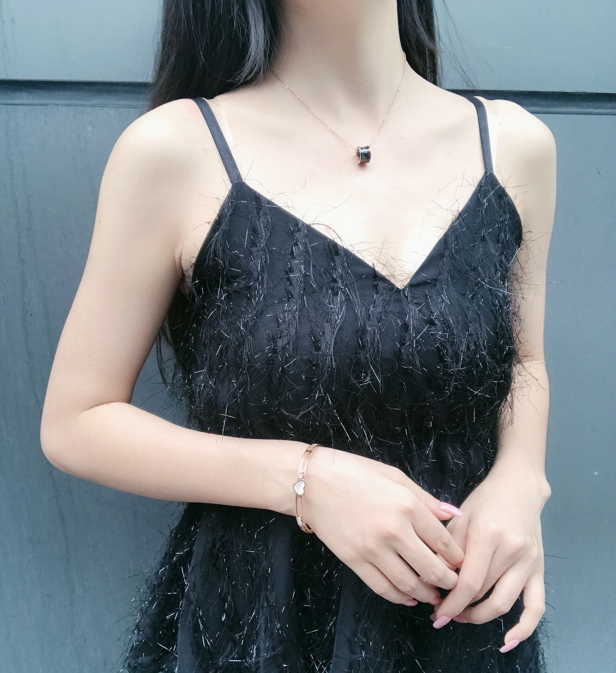 脖子粗戴什么颈链显瘦女,脖子粗夏天戴什么项链百搭