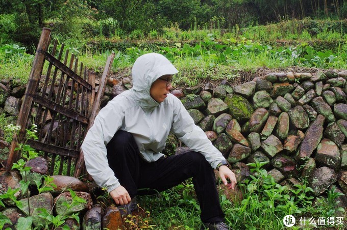 冬天户外穿什么衣服比较合适,冬季穿衣搭配如何保暖