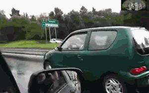 脚刹忘记放直接开车的后果,手刹忘松100码对车有影响吗