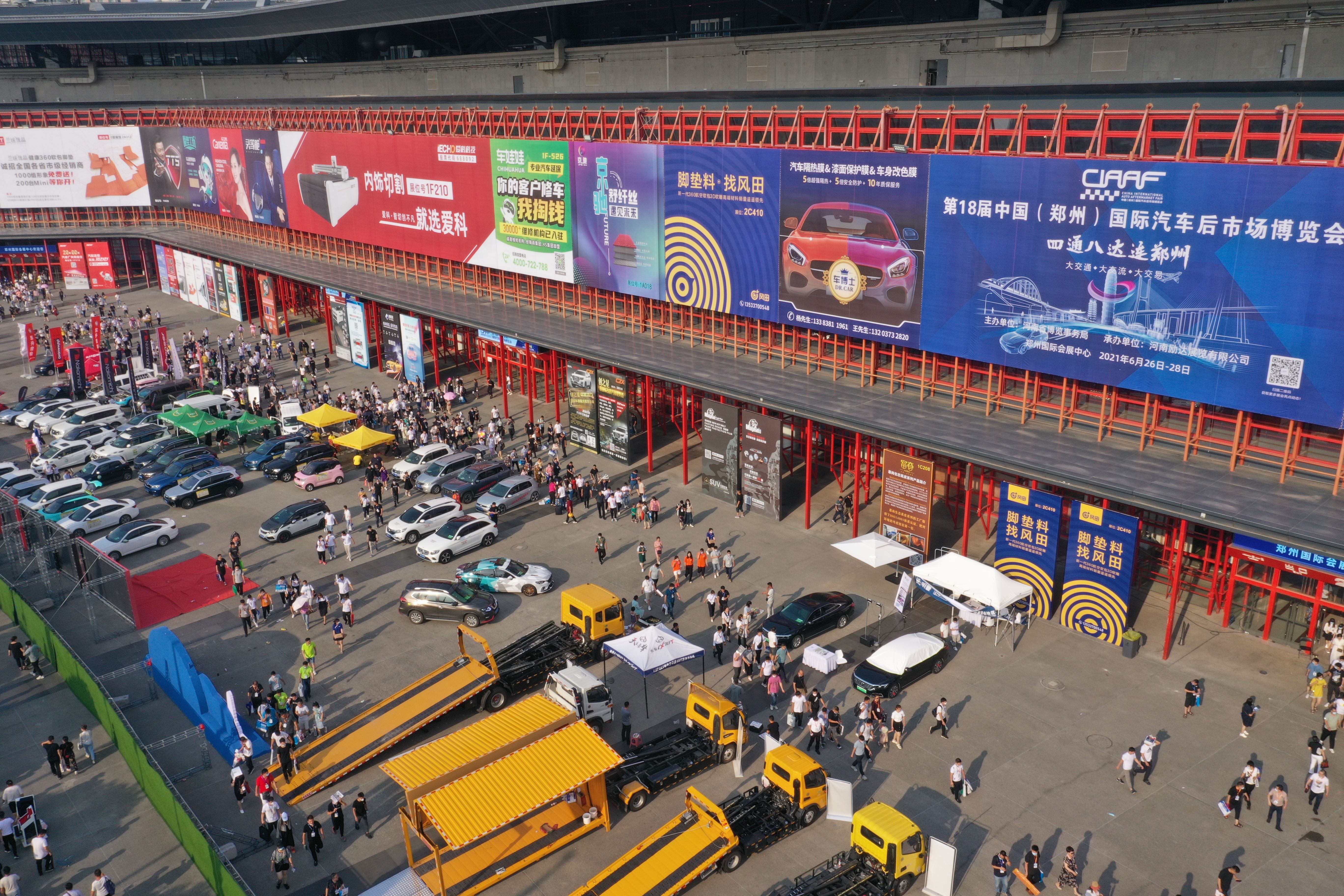 汽车内饰颜色改装大全图片,为什么汽车内饰改装很难看