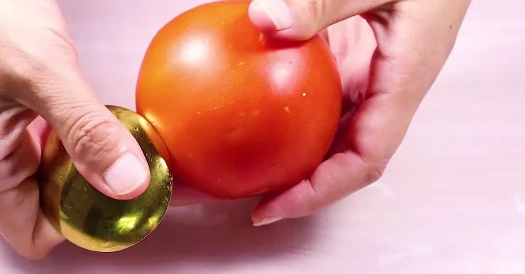 宝宝蛋黄怎么加到全蛋,宝宝蛋黄怎么加到粥里