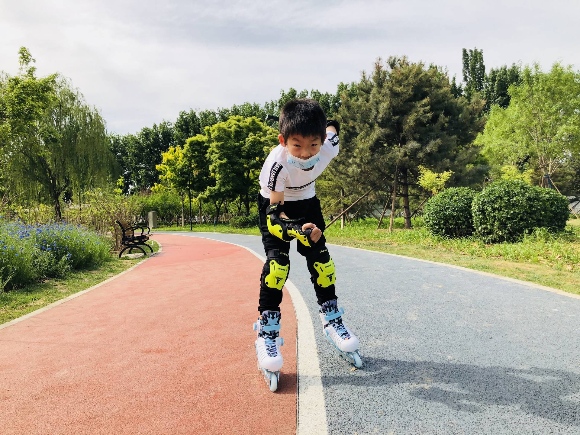 穿上脱不下来的溜冰鞋,穿了就不想脱的轮滑鞋