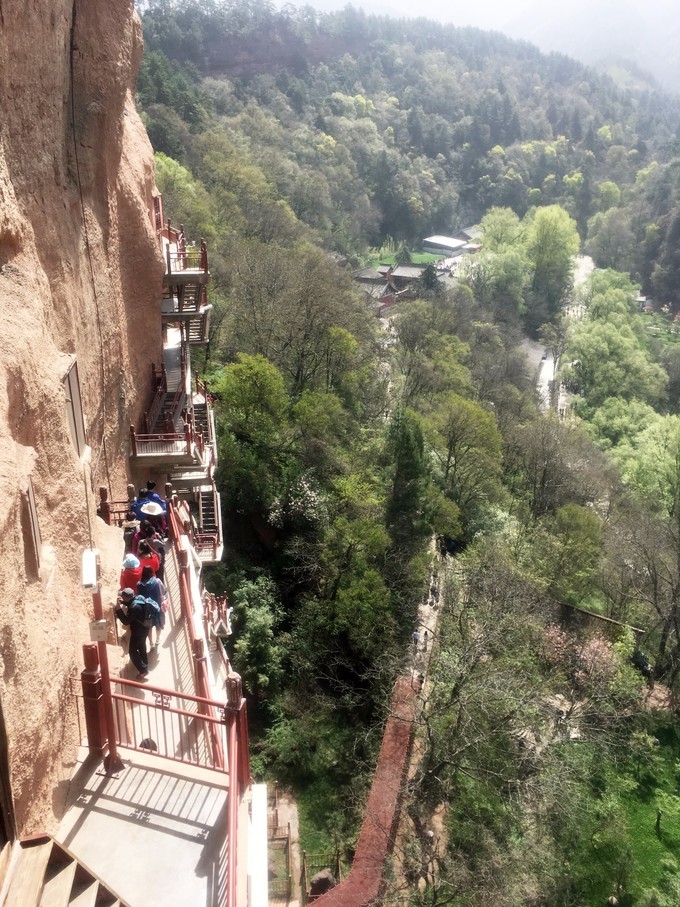 天水麦积山石窟是四大石窟吗,中国四大石窟麦积山风景区