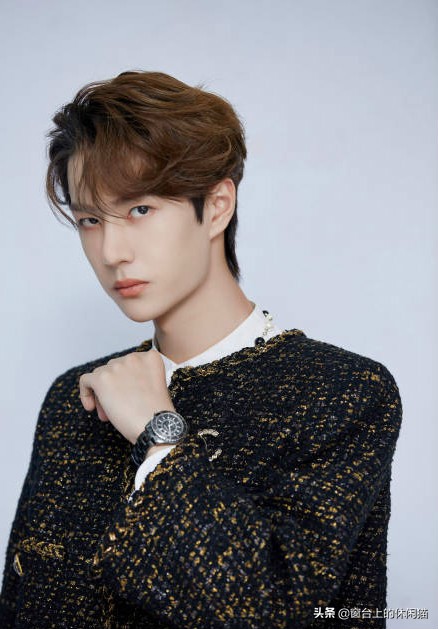 王一博成功的艰难历程,王一博的坎坷成名之路