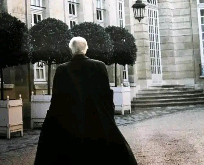 纪梵希与赫本的旷世情缘,纪梵希和赫本有没有爱过