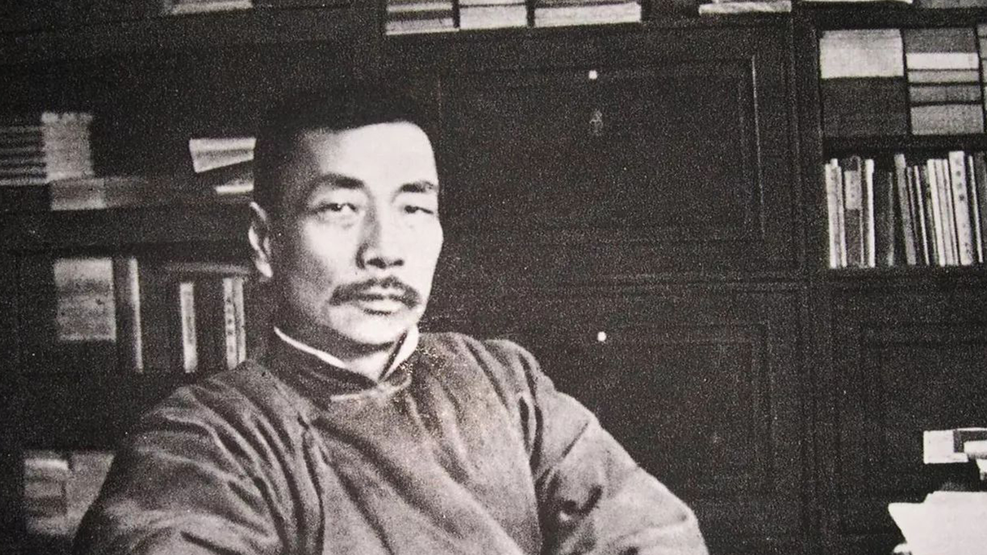 鲁迅和闰土晚年见面图片,鲁迅闰土的后代100年后再聚首