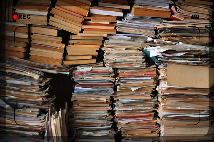 一个50岁的人，手里有一万元本钱，现在能做哪些小生意维持生计？