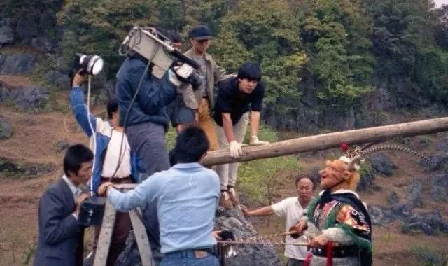 98版水浒传武松精彩瞬间,98版水浒传中武松打虎的视频