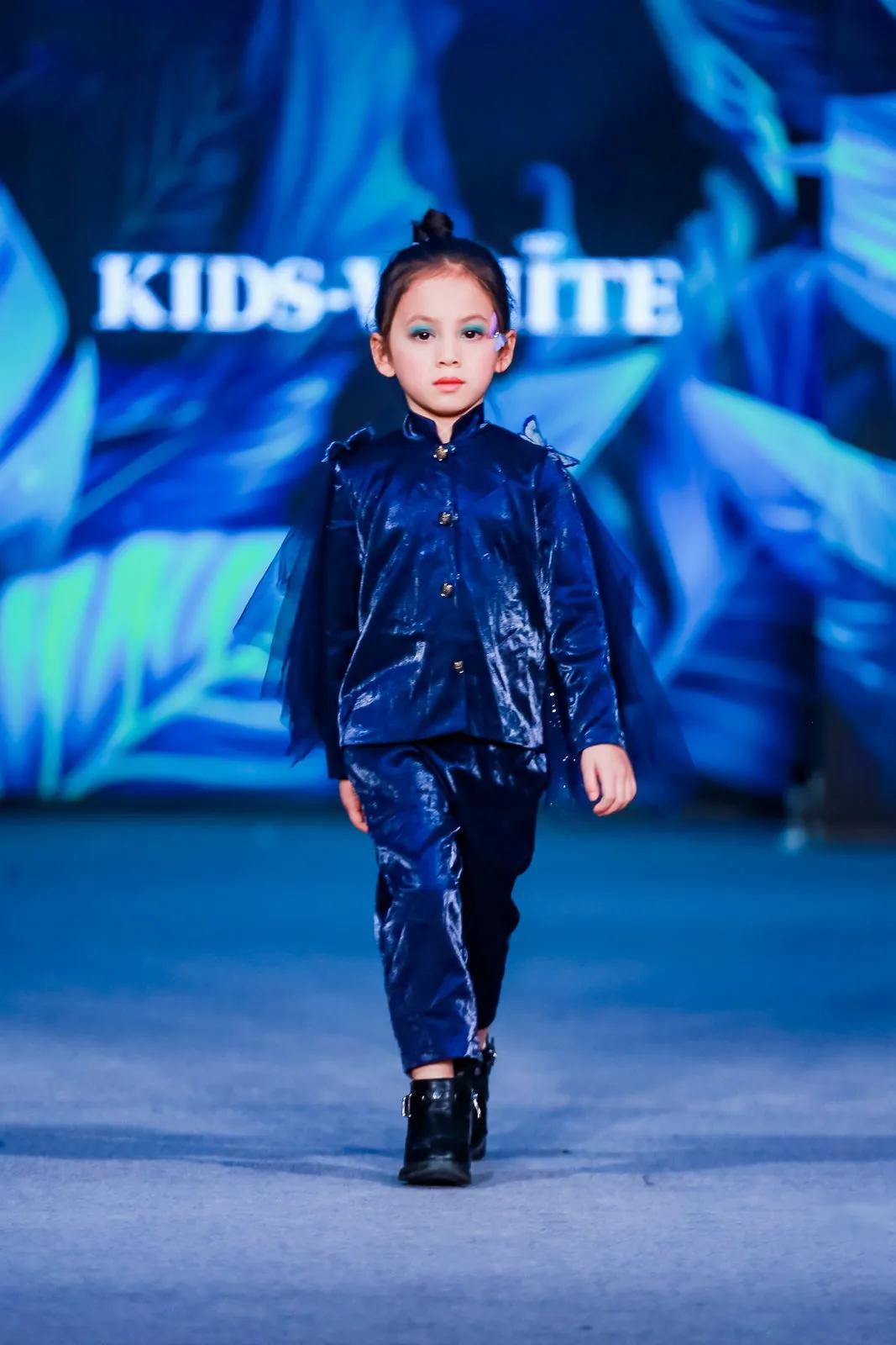 童模走秀基本功训练男孩,童模中级走秀教学动作考核