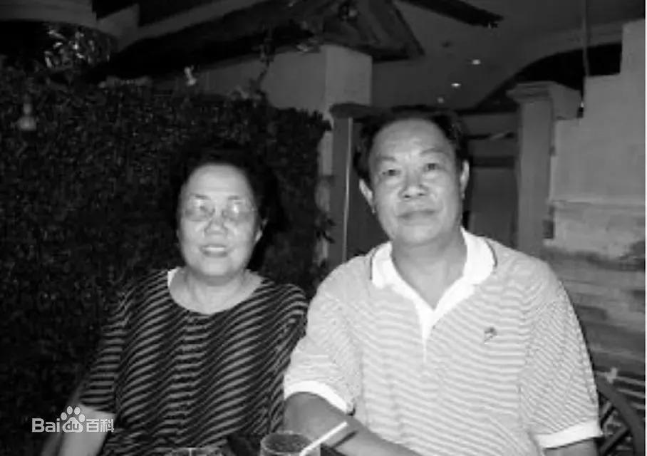 腾讯的马化腾是如何才能成功，听听他背后的故事，就知道不容易