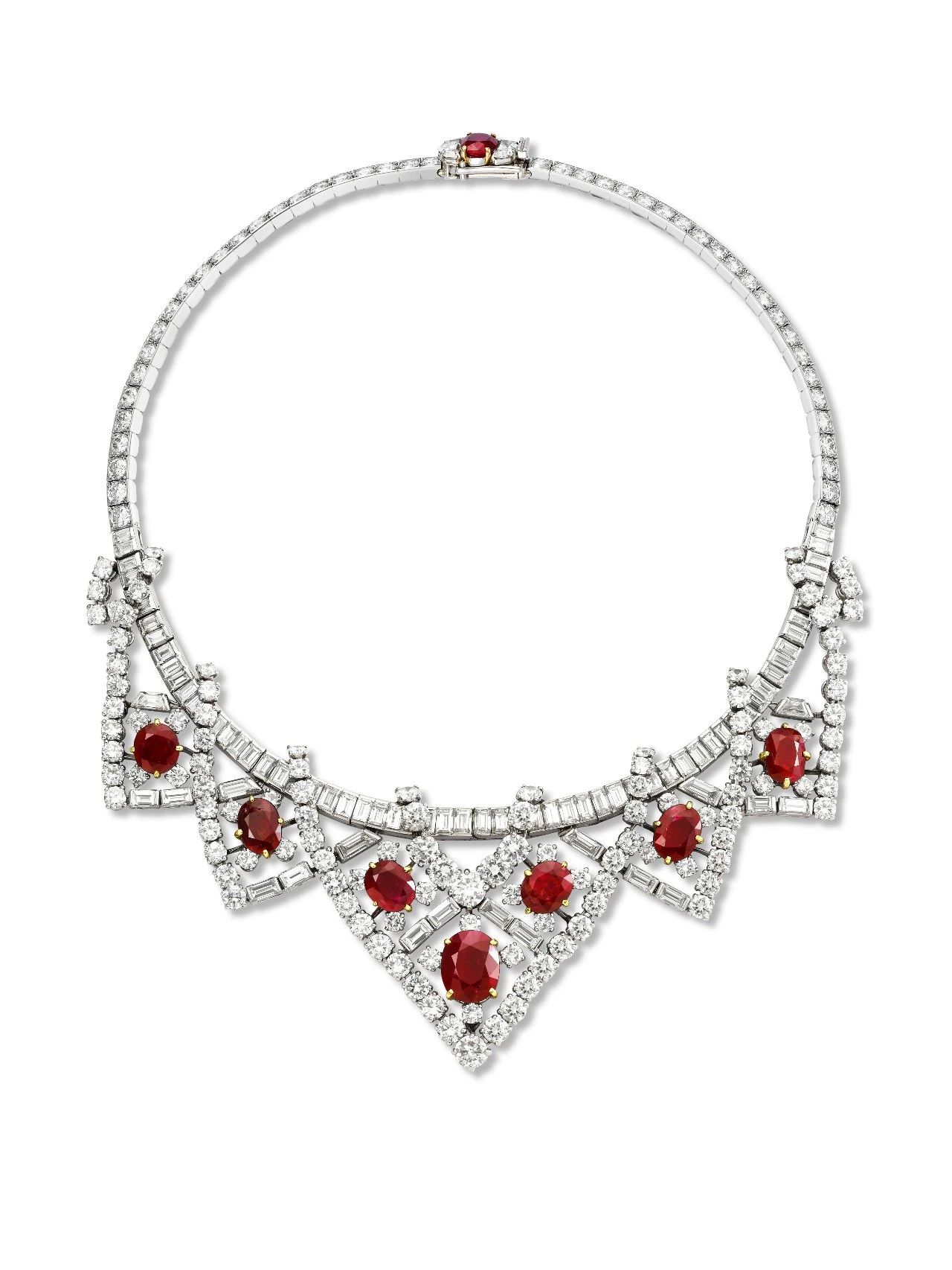 别拿老眼光看它，20+的你没理由拒绝红宝石