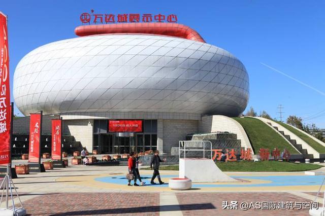 世界公认四大奇葩建筑,世界上最奇葩的建筑让人忍无可忍