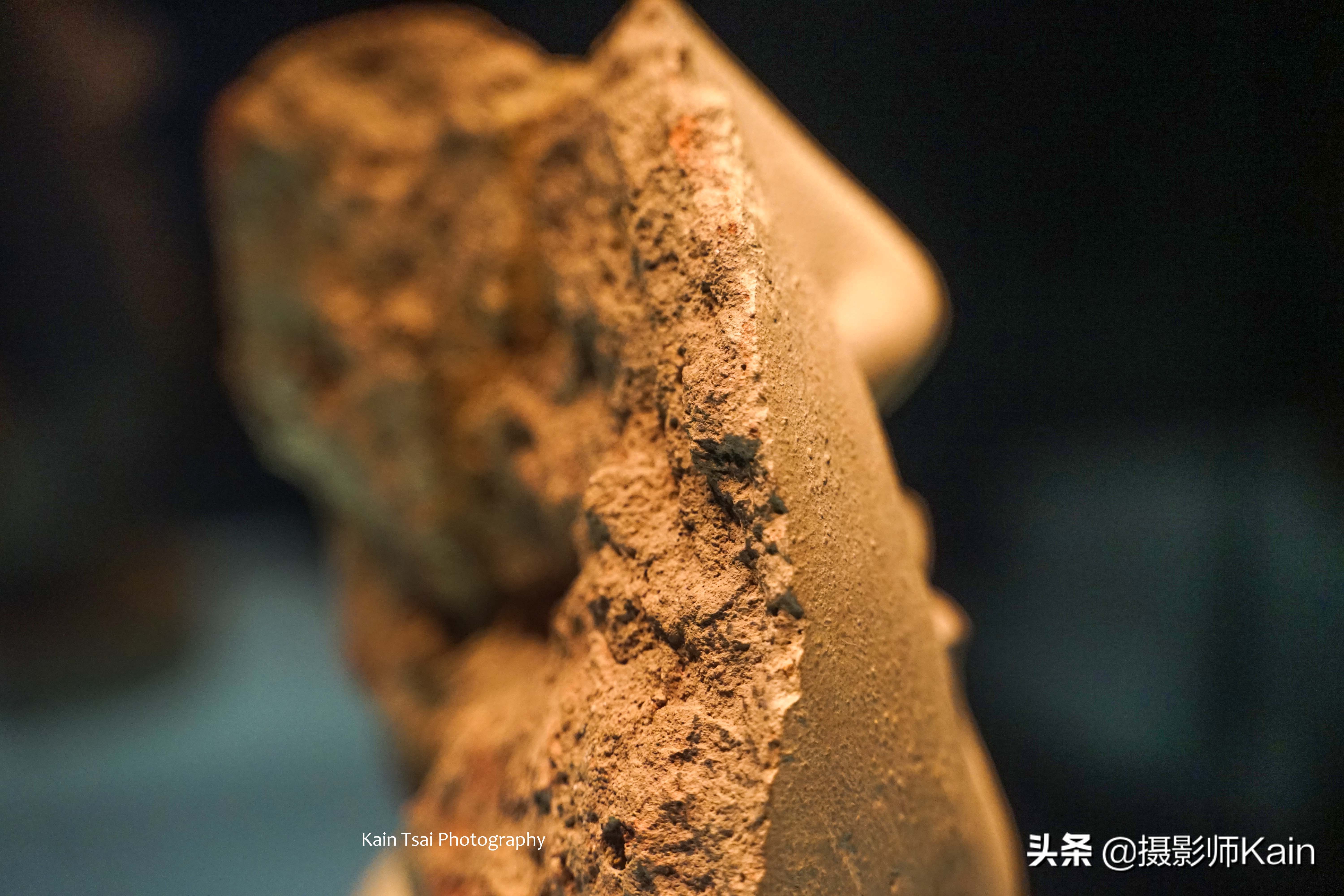 洛阳博物馆的镇馆之宝是什么,洛阳市博物馆的镇馆之宝是什么