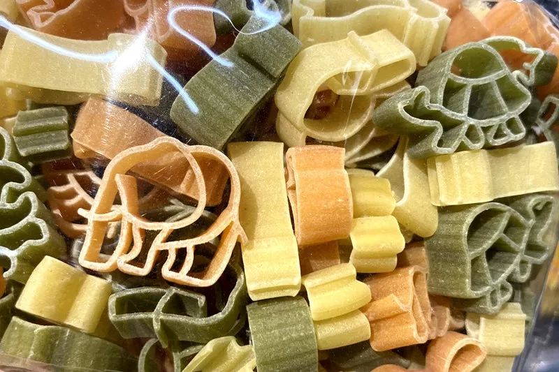 蹲点探店记录,蹲点考察绝味鸭脖