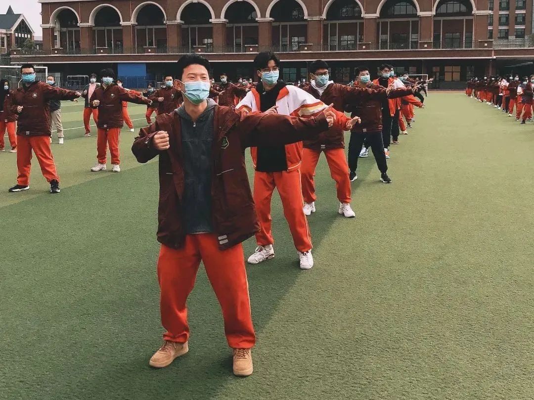 期待神兽早日开学的图片,开学首日迎接神兽归笼