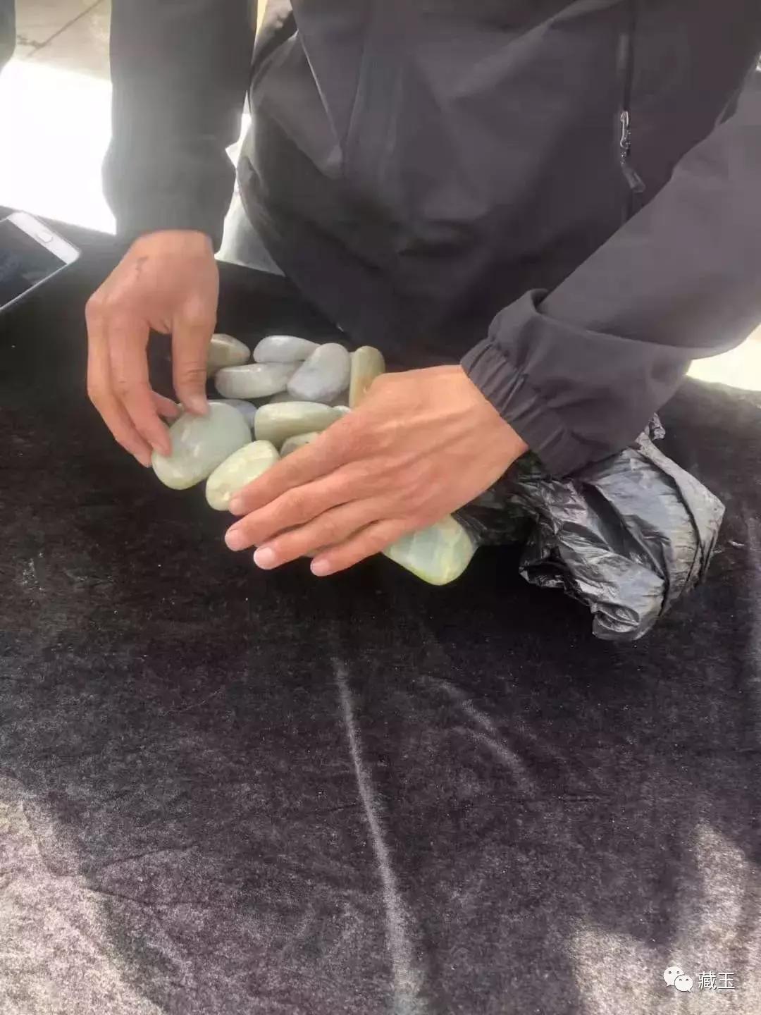 十年后，这位和田玉玩家...